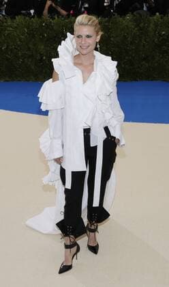 Claire Danes arrives on the red carpet at the Costume Institute Benefit at The Metropolitan Museum of Art celebrating the opening of Rei Kawakubo Comme des Garcons: Art of the In-Between in New York City on May 1, 2017.  NYP20170501116 JOHNxANGELILLO