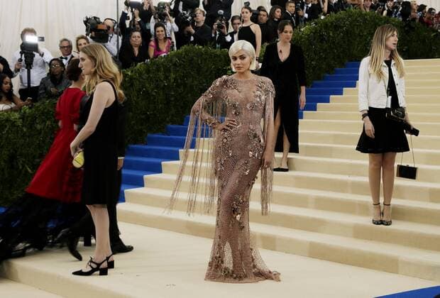 Kylie Jenne arrives on the red carpet at the Costume Institute Benefit at The Metropolitan Museum of Art celebrating the opening of Rei Kawakubo Comme des Garcons: Art of the In-Between in New York City on May 1, 2017.  NYP20170501162 JOHNxANGELILLO