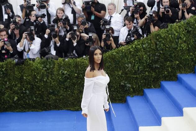 Kim Kardashian arrives on the red carpet at the Costume Institute Benefit at The Metropolitan Museum of Art celebrating the opening of Rei Kawakubo Comme des Garcons: Art of the In-Between in New York City on May 1, 2017.  NYP20170501577 JOHNxANGELILLO