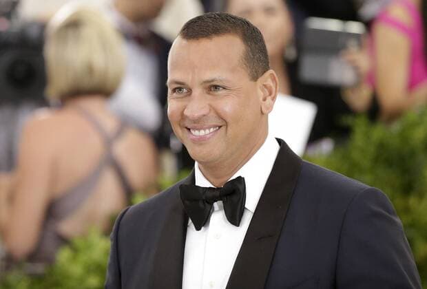 Alex Rodriguez arrives on the red carpet at the Costume Institute Benefit at The Metropolitan Museum of Art celebrating the opening of Rei Kawakubo Comme des Garcons: Art of the In-Between in New York City on May 1, 2017.  NYP20170501571 JOHNxANGELILLO