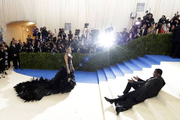 Cassie and Sean Combs arrive on the red carpet at the Costume Institute Benefit at The Metropolitan Museum of Art celebrating the opening of Rei Kawakubo Comme des Garcons: Art of the In-Between in New York City on May 1, 2017.  NYP20170501194 JOHNxANGELILLO