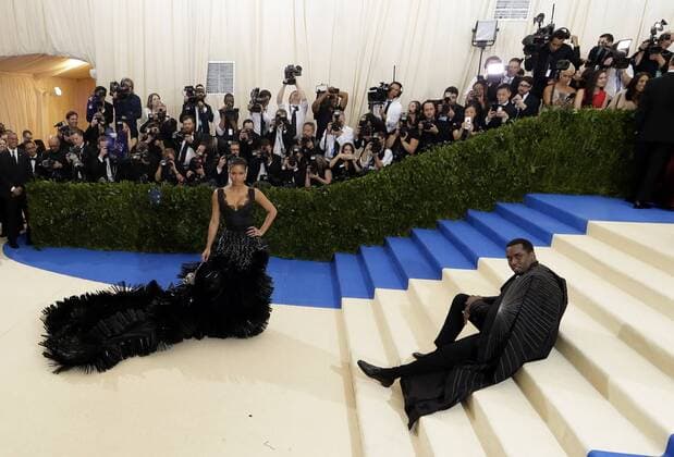 Cassie and Sean Combs arrive on the red carpet at the Costume Institute Benefit at The Metropolitan Museum of Art celebrating the opening of Rei Kawakubo Comme des Garcons: Art of the In-Between in New York City on May 1, 2017.  NYP20170501196 JOHNxANGELILLO