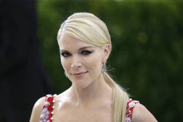 Megyn Kelly arrives on the red carpet at the Costume Institute Benefit at The Metropolitan Museum of Art celebrating the opening of Rei Kawakubo Comme des Garcons: Art of the In-Between in New York City on May 1, 2017.  NYP20170501623 JOHNxANGELILLO