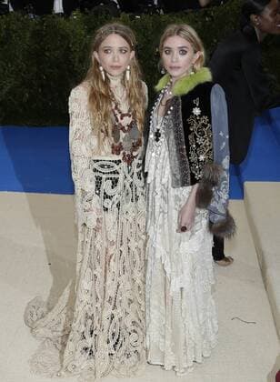 Mary-Kate and Ashley Olsen arrives on the red carpet at the Costume Institute Benefit at The Metropolitan Museum of Art celebrating the opening of Rei Kawakubo Comme des Garcons: Art of the In-Between in New York City on May 1, 2017.  NYP20170501599 JOHNxANGELILLO