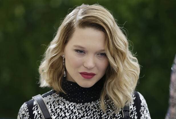 Lea Seydoux arrives on the red carpet at the Costume Institute Benefit at The Metropolitan Museum of Art celebrating the opening of Rei Kawakubo Comme des Garcons: Art of the In-Between in New York City on May 1, 2017.  NYP20170501629 JOHNxANGELILLO