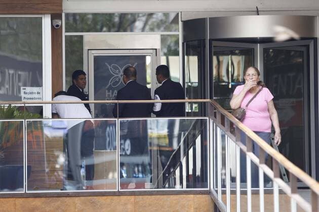 May 2, 2017 - Mexico - EUM20170502NAC03.JPG.CIUDAD DE MEXICO Security Seguridad-Damaso Lopez Detencion.- El edificio ubicado en la colonia Anzures, delegacion Benito Juarez, donde este martes 2 de abril de 2017 elementos de la PGR y de la Sedena detuvieron a Damaso Lopez, uno de los presuntos lideres del Cartel de Sinaloa. Foto: Agencia EL UNIVERSAL Agustin Salinas EVZ Mexico  - ZUMAu78_ 20170502_zaf_u78_005 Copyright: xAgustinxSalinasx