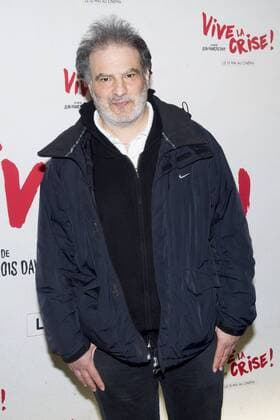 Raphael Mezrahi CELEBRITES : Avnt Premiere de Vive la Crise - Paris - 02 05 2017 JBAutissier Panoramic 