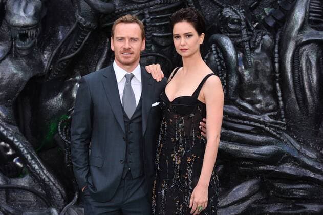 Bilder des Tages May 4, 2017 - London, England, United Kingdom - MICHAEL FASSBENDER and KATHERINE WATERSTON at the Alien: Covenant world premiere held at the Odeon Leicester Square. London United Kingdom  - ZUMAl94_ 20170504_zaf_l94_053 Copyright: xRayxTangx