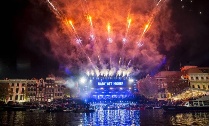 Entertainment Bilder der Woche Themen der Woche Bilder des Tages The following text was translated automatically Amsterdam, may 5, 2017-King Willem-Alexander, Queen Maxima and the Prime Minister live in Amsterdam-concert at the 5 may, closing the national celebration liberation. Photo: Frank van Beek Hollandse Hoogte  66087164