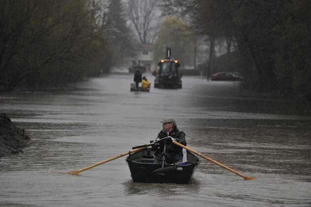 Quebec , GATINEAU , Mai 05,2017 Plusieurs rues inondees par la crue du fleuve Gatineau apres plusieurs jours de pluie. NEWS : Inondations au Quebec - Gatineau - 05 05 2017 MohamedKadri Panoramic 