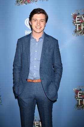 May 6, 2017 - Los Angeles, CA, USA - LOS ANGELES - MAY 6: Nick Robinson at the Everything, Everything Premiere on the TCL Chinese 6 Theater on May 6, 2017 in Los Angeles, CA Los Angeles USA - ZUMAb170 20170506_zap_b170_076 Copyright: xKayxBlakex