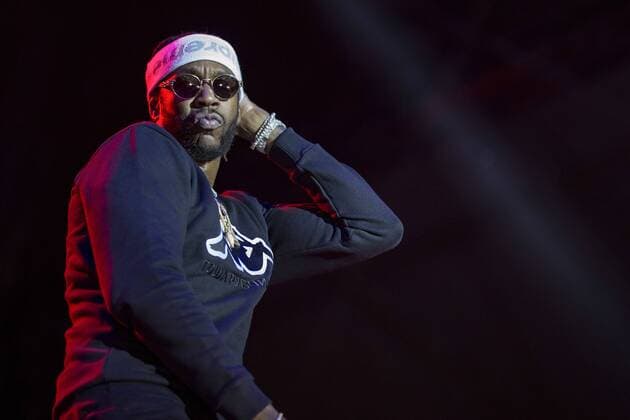 2 Chainz performs at the 2017 Beale Street Music Festival at Tom Lee Park on May 5, 2017 in Memphis, Tennessee. USA - 2017 - Beale Street Music Festival - Day 2  Copyright: xJamiexGilliamx