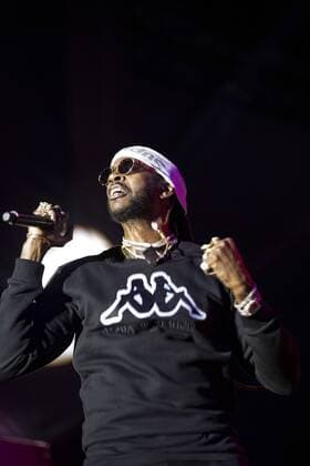 2 Chainz performs at the 2017 Beale Street Music Festival at Tom Lee Park on May 5, 2017 in Memphis, Tennessee. USA - 2017 - Beale Street Music Festival - Day 2  Copyright: xJamiexGilliamx