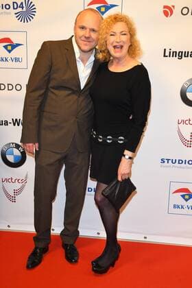 Gabi Decker mit Freund Martin Pallmann bei der 12. VICTRESS Gala anlaesslich der Verleihung des Victress Award, mit Natalia Woerner, Victress of The Year Award 2017 in Berlin am 08.05.2017