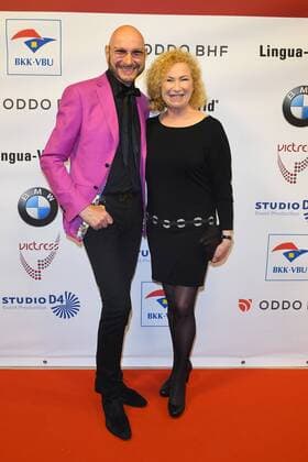 Ralph Morgenstern, Gabi Decker bei der 12. VICTRESS Gala anlaesslich der Verleihung des Victress Award, mit Natalia Woerner, Victress of The Year Award 2017 in Berlin am 08.05.2017