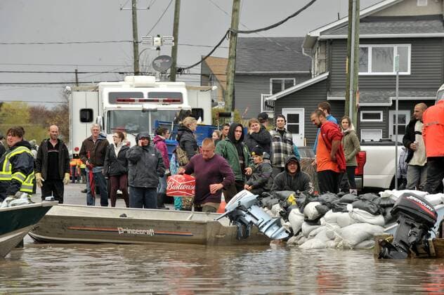 Quebec , GATINEAU , Mai 07,2017 Plusieurs rues inondees par la crue du fleuve Gatineau apres plusieurs jours de pluie. NEWS : Inondations au Quebec - Gatineau - 07 05 2017 MohamedKadri Panoramic 