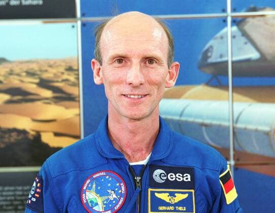 Gerhard Thiele (Deutschland), Mitglied der Crew der Shuttle-Radar-Topography-Mission (SRTM, Endeavour-Mission ) bei einem Empfang im Bundeskanzleramt, Berlin, 02.05.2000, Berlin Deutschland Copyright: xThomasxKoehlerx