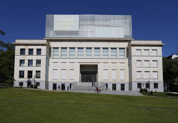 (170509) -- BRUSSELS, May 9, 2017 -- People visit the House of European History in Brussels, capital of Belgium, May 9, 2017. As a subsidiary body of the European Parliament, the newly-opened House of European History will guide visitors through an outline of European history. ) (zf) BELGIUM-BRUSSELS-HOUSE OF EUROPEAN HISTORY YexPingfan 