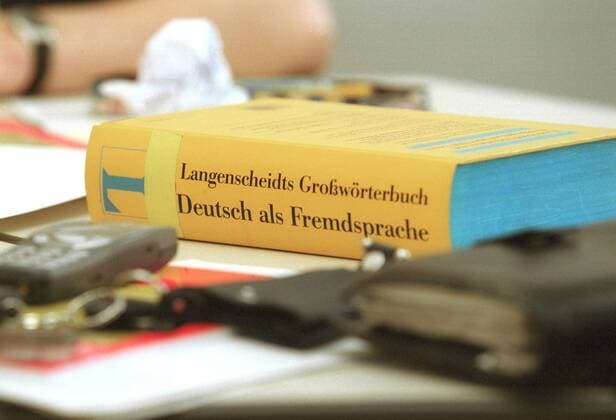 Deutsch - Sprachkurse fuer Auslaender am Goethe-Institut in Berlin . 08.05.2001 , , , Berlin Deutschland Copyright: xThomasxKoehxlerx