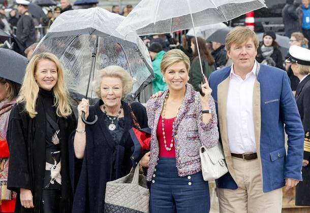10-05-2017 Norway King Willem-Alexander and Queen Maxima and Princess Beatrix and Princess Mabel arrive for a lunch at the Royal Yacht, Norge, to celebrate the 80th birthdays of King Harald V and Queen Sonja in Oslo.  Copyright: xppe nieboerx