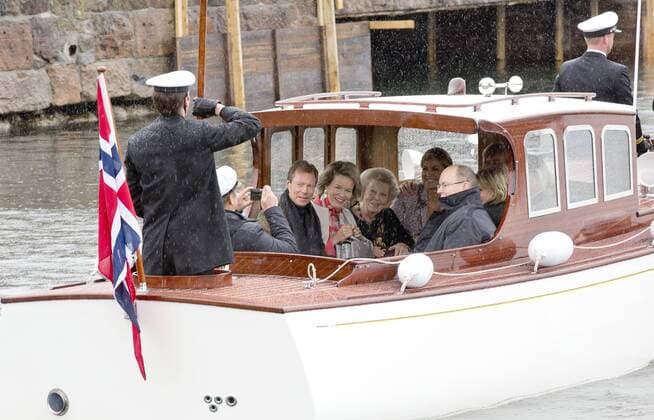 10-05-2017 Norway King Willem-Alexander and Queen Maxima and Princess Beatrix and Princess Mabel arrive for a lunch at the Royal Yacht, Norge, to celebrate the 80th birthdays of King Harald V and Queen Sonja in Oslo.  Copyright: xppe nieboerx