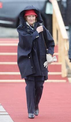 Norwegian Queen Sonja attends a luncheon to celebrate King Harald V and Queen Sonja s 80th birthdays at the Royal Yacht Norway in Oslo on May 5, 2017.  LON20170510108 RUNExHELLESTAD
