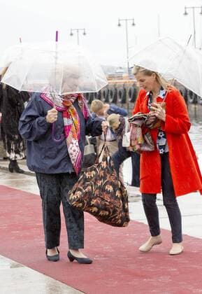 10-05-2017 Norge Royals leaving the Royal Yacht, Norge, to celebrate the 80th birthdays of King Harald V and Queen Sonja in Oslo.10-05-2017 Norge Royals leaving the Royal Yacht, Norge, to celebrate the 80th birthdays of King Harald V and Queen Sonja in Oslo. Princess Beatrix and Sophie, countess of Wessex (c) PPE Nieboer (c) PPE Nieboer OSLO NORWAY  Copyright: xPPE NIEBOERx