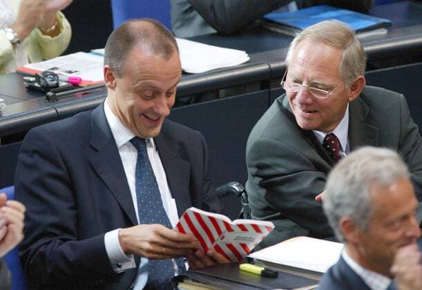 Friedrich Merz und Wolfgang Schaeuble im Bundestag . Berlin , den 08.09.2004 , Berlin Deutschland Copyright: xUtexGrabowskyx