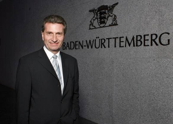 Guenther H. Oettinger , Fraktionsvorsitzender der CDU-Fraktion im Landtag Baden-Wuerttemberg und disignierter Nachfolger von Ministerpraesident E r w i n T e u f e l , Berlin , 24.01.2005 , Berlin Deutschland Copyright: xThomasxImox