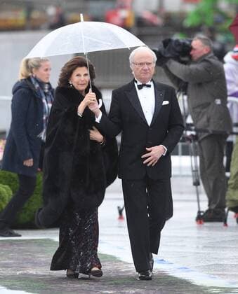 Swedish King Carl XVI Gustaf and Queen Silvia attend a gala banquet to celebrate King Harald V and Queen Sonja s 80th birthdays at the Opera House in Oslo on May 5, 2017.  LON20170510152 RUNExHELLESTAD