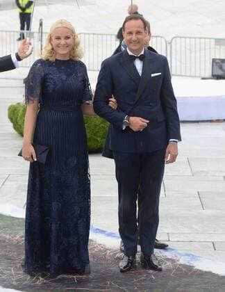 Norwegian Crown Prince Haakon and Crown Princess Mette- Marit attend a gala banquet to celebrate King Harald V and Queen Sonja s 80th birthdays at the Opera House in Oslo on May 5, 2017.  LON20170510150 RUNExHELLESTAD