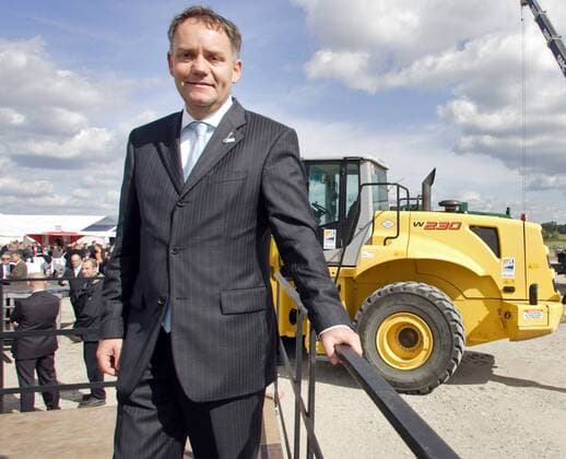 Rainer SCHWARZ , Sprecher der Geschaeftsfuehrung der Berliner Flughafen Gesellschaft mbH ( BFG ) . Beim ersten Spatenstich fuer den Hauptstadtflughafen Berlin Brandenburg International . Berlin, 05.09.2006 , , , Berlin Deutschland Copyright: xLiesaxJohannssenx