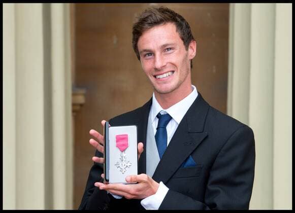 . 12 05 2017. London, United Kingdom. Investitures at Buckingham Palace. Paul Blake, athlete awarded an MBE by the Duke of Cambridge at the Investiture ceremony at Buckingham Palace.  xPetexMaclainex xi-Imagesx IIM-15106-0015