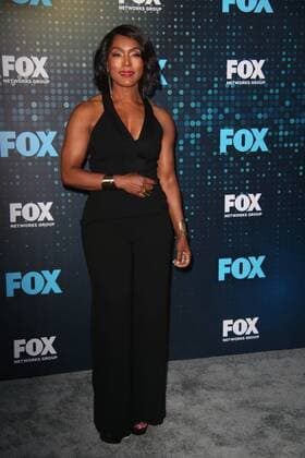 May 15, 2017 - New York, N.Y, USA - ANGELA BASSETT attends the Fox 2017 Upfront Red Carpet.Wollman Rink, NYC.May 15, 2017.Photos by , Globe Photos Inc. New York USA - ZUMAms4_ 20170515_zaa_ms4_018 Copyright: xSoniaxMoskowitzx