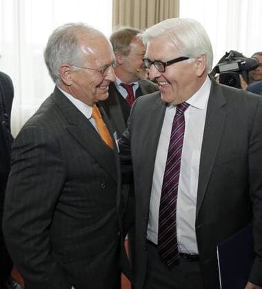 Bundesaussenminister Frank-Walter Steinmeier, SPD, mit Wolfgang Ischinger auf dem Energy Security Summit 2014. 28.05.2014, Berlin Deutschland Copyright: xThomasxKoehlerx