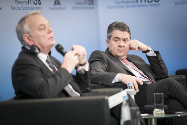 Sigmar Gabriel, SPD, Vizekanzler und Bundesaussenminister, aufgenommen waehrend der Aussenminister-Debatte mit Jean-Marc Ayrault, Aussenminister von Frankreich im Rahmen der Muenchner Sicherheitskonferenz in Muenchen, 18.02.2017. Muenchen Germany Copyright: xFlorianxGaertnerx