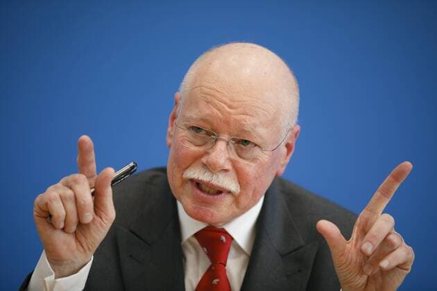 Ulrich Maeurer, Senator fuer Inneres Bremen, in der Bundespressekonferenz. Berlin, 09.03.2017. Berlin Deutschland Copyright: xThomasxTrutschelx