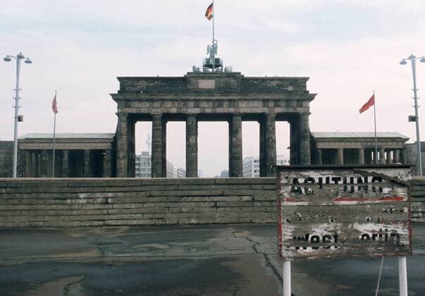 Das Brandenburger Tor. Berlin den 01.01.1983, Â Berlin Deutschland Copyright: xThomasxImox