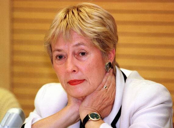 Die Berliner Senatorin Christine Bergmann, SPD. Bonn, 02.07.1998 , Bonn Deutschland Copyright: xThomasxImox