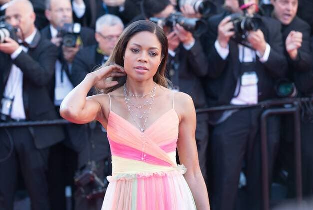 (170518) -- CANNES (FRANCE), May 18, 2017 -- British actress Naomie Harris poses on the red carpet before the opening of the 70th Cannes International Film Festival in Cannes, France, on May 17, 2017. The 70th Cannes International Film Festival is held from May 17 to May 28. ) (bxf) FRANCE-CANNES-70TH CANNES INTERNATIONAL FILM FESTIVAL-OPENING XuxJinquan 