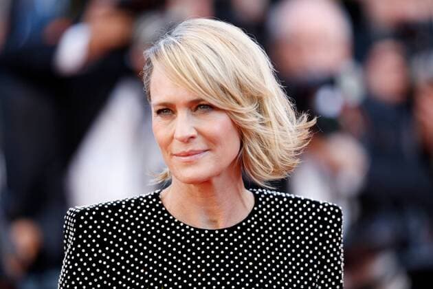 Montee des marches 17 mai 2017 ceremonie d ouverture Robin Wright Robin Wright 