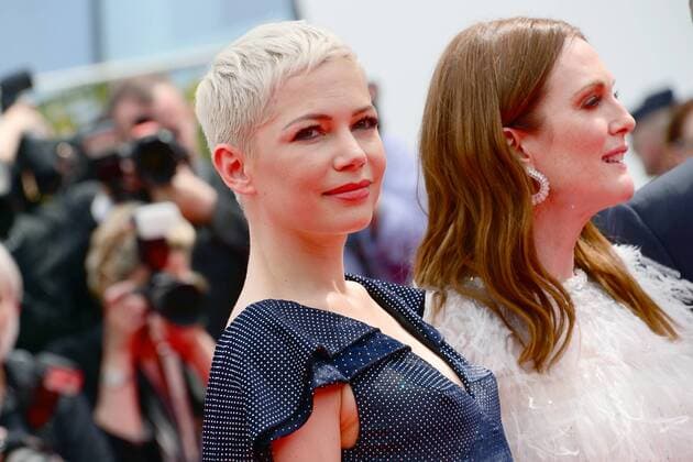 Cannes - Premiere Wonderstruck 217716 Degun-Paoli Starface 2017-05-18 Cannes France 70eme Festival International du Film de Cannes. Montee des Marches du film Wonderstuck . 70th International Cannes Film Festival. Red Carpet of Wonderstuck movie. Moore, Julianne; Williams, Michelle  Copyright: xDegun-Paolix STAR_217716_050