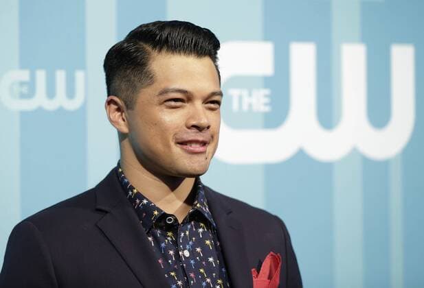Vincent Rodriguez III arrives on the red carpet at the 2017 CW Upfront at the London Hotel on May 18, 2017 in New York City.  NYP20170518106 JOHNxANGELILLO