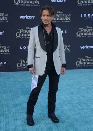 Entertainment Bilder der Woche Themen der Woche Bilder des Tages Cast member Johnny Depp attends the premiere of the premiere of the motion picture fantasy Pirates of the Caribbean: Dead Men Tell No Tales at the Dolby Theatre in the Hollywood section of Los Angeles on May 18, 2017. Storyline: Captain Jack Sparrow searches for the legendary trident of Poseidon, a powerful artifact that bestows upon its possessor total control over the seas.  LAP2017051807 JIMxRUYMEN