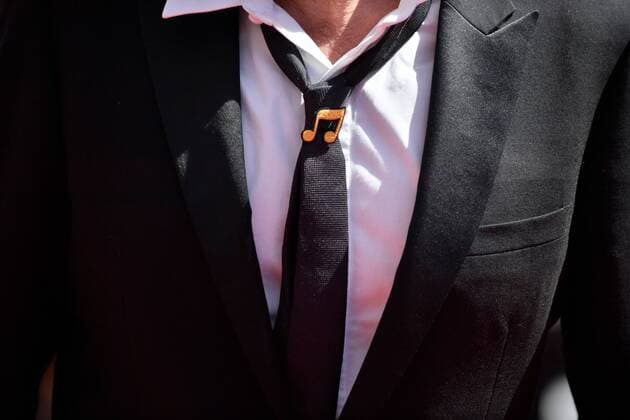 217757 Degun-Paoli Starface 2017-05-19 Cannes France 70eme Festival International du Film de Cannes. Montée des marches du film d ouverture Visages ,Villages 70th International Cannes Film Festival. Red Carpet of Visages ,Villages movie Chedid, Matthieu ( M chanteur)  Copyright: xDegun-Paolix STAR_217757_006