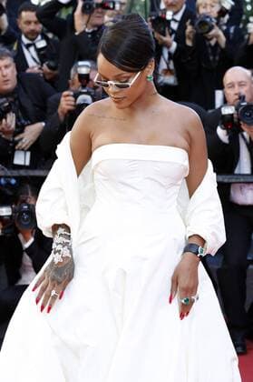 Rihanna at the Okja premiere during the 70th Cannes Film Festival at the Palais des Festivals on May 19, 2017 in Cannes, France Foto:xD.xBedrosianx xFuturexImage
