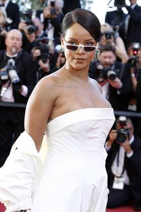 Rihanna at the Okja premiere during the 70th Cannes Film Festival at the Palais des Festivals on May 19, 2017 in Cannes, France Foto:xD.xBedrosianx xFuturexImage