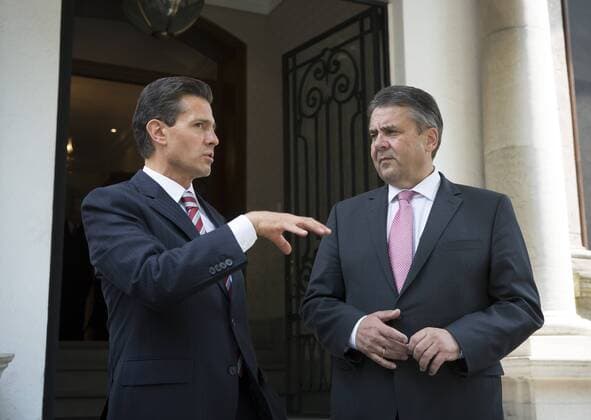 Bundesaussenminister Sigmar Gabriel trifft den mexikanischen Praesidenten Enrique Pena Nieto in Mexiko Stadt. 19.05.2017, Mexico City Mexico Copyright: xThomasxKoehlerx