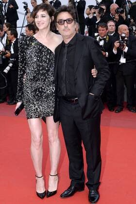 217837 Degun-Paoli Starface 2017-05-21 Cannes France 70eme Festival International du Film de Cannes. Montee des Marches du film The Meyerowitz Stories . 70th International Cannes Film Festival. Red Carpet of The Meyerowitz Stories movie Gainsbourg, Charlotte; Attal, Yvan  Copyright: xDegun-Paolix STAR_217837_024
