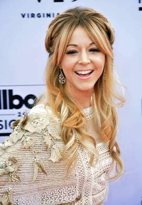 May 21, 2017 - Las Vegas, Nevada, United States of America - Recording artiste Lindsey Stirling attends the 2017 Billboard Music Awards on May 21, 2017 at T-Mobile Arena in Las Vegas, Nevada. Las Vegas United States of America - ZUMAt114 20170521_zap_t114_052 Copyright: xMarcelxThomasx